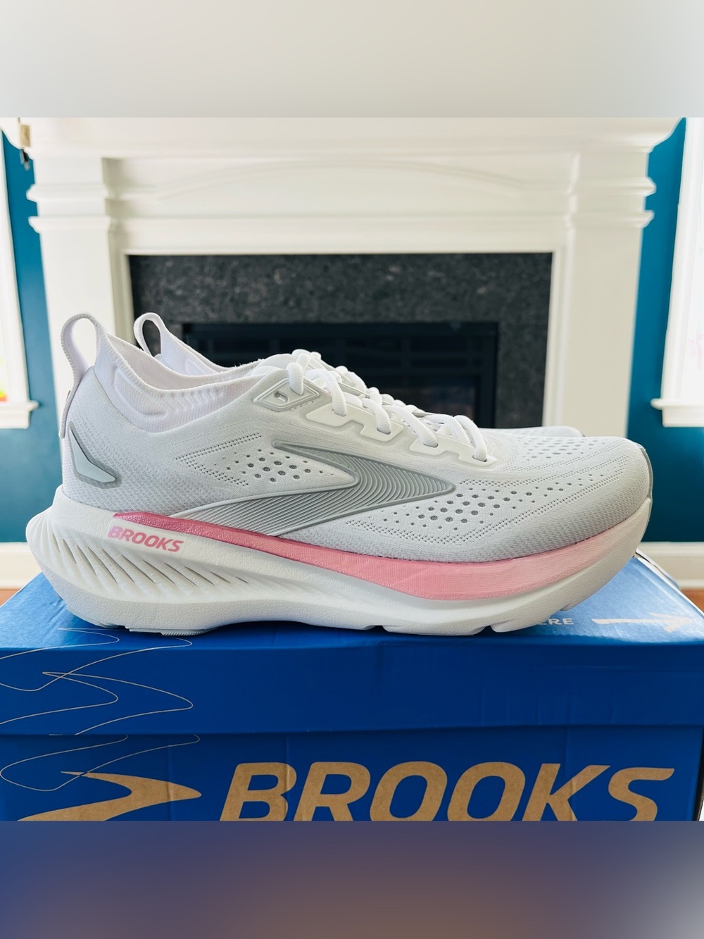 Sz 9 Brooks Glycerin 23 Women’s White/Harbor Mist/Metallic 120465-1B-133